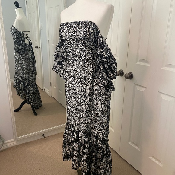 Evening dress - Picture 3 of 4